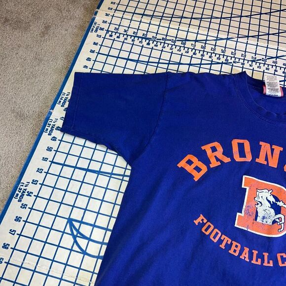 Denver Broncos Reebok Short Sleeve T-Shirt Size Medium Blue y2k - Picture 8 of 13